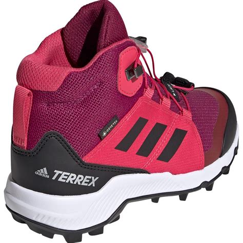 Adidas Terrex Sportschuhe für Kinder: Auf die Plätze  